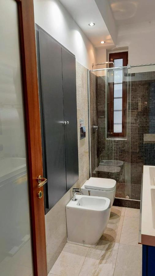 Vfh Stylish Boutique Apartment-City Center Milán Exterior foto