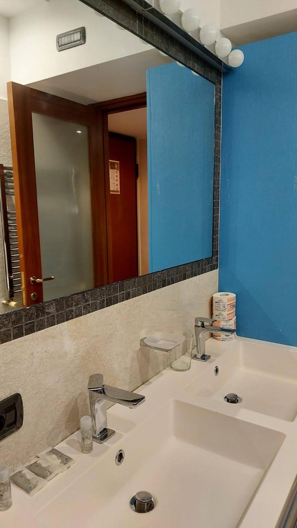 Vfh Stylish Boutique Apartment-City Center Milán Exterior foto